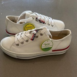 Paul Green Carly sneaker, white leather, sz 6, women’s. Brand NWT, original box